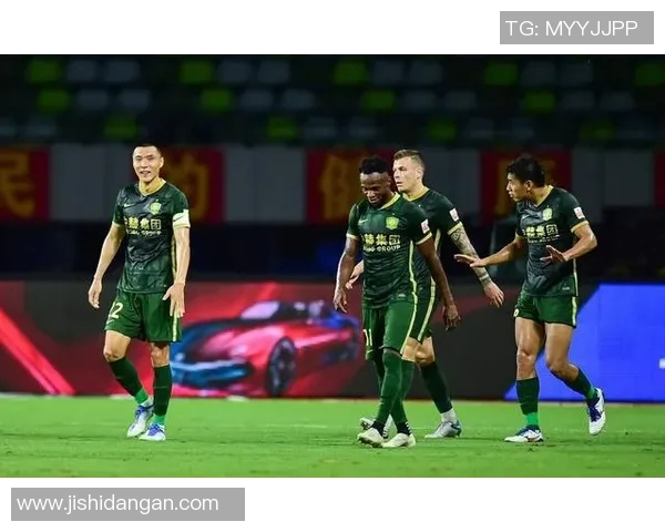 香港足球明星队得分榜揭晓球员表现引发球迷热议与期待