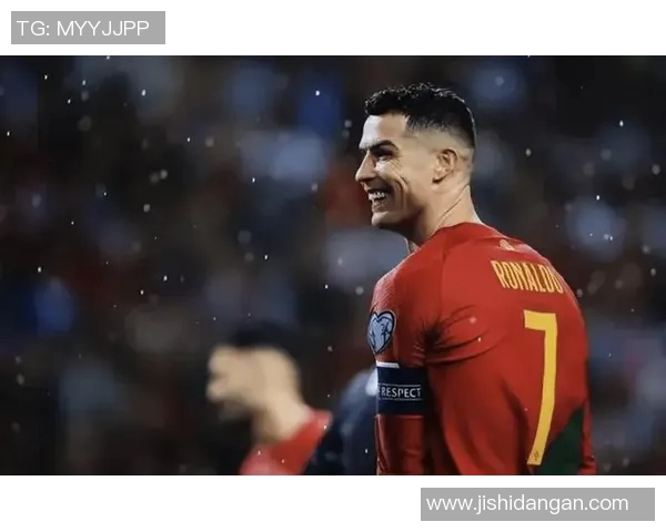 足球巨星C罗的精彩瞬间短片展现他的传奇职业生涯与不屈精神